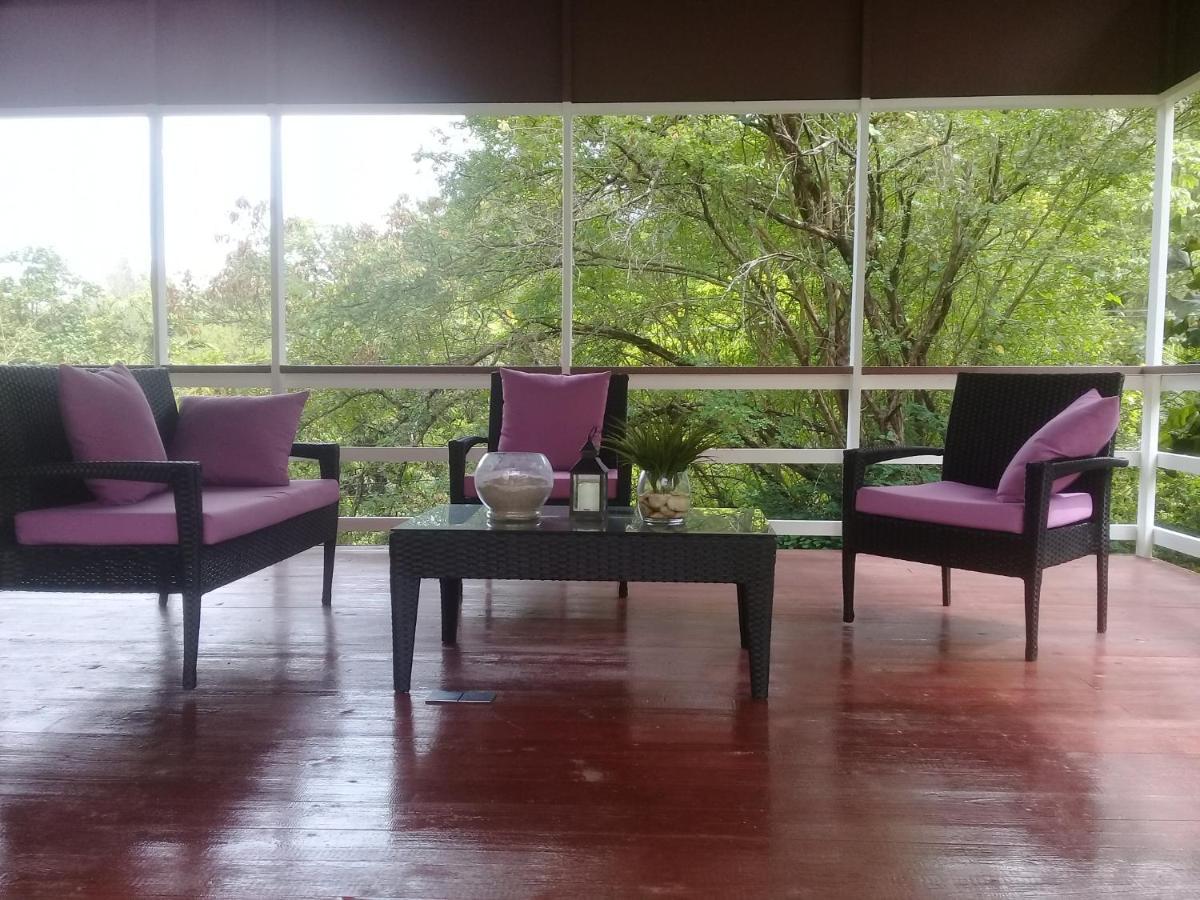 Royal Escape - 1 Hotel Anse La Raye ภายนอก รูปภาพ