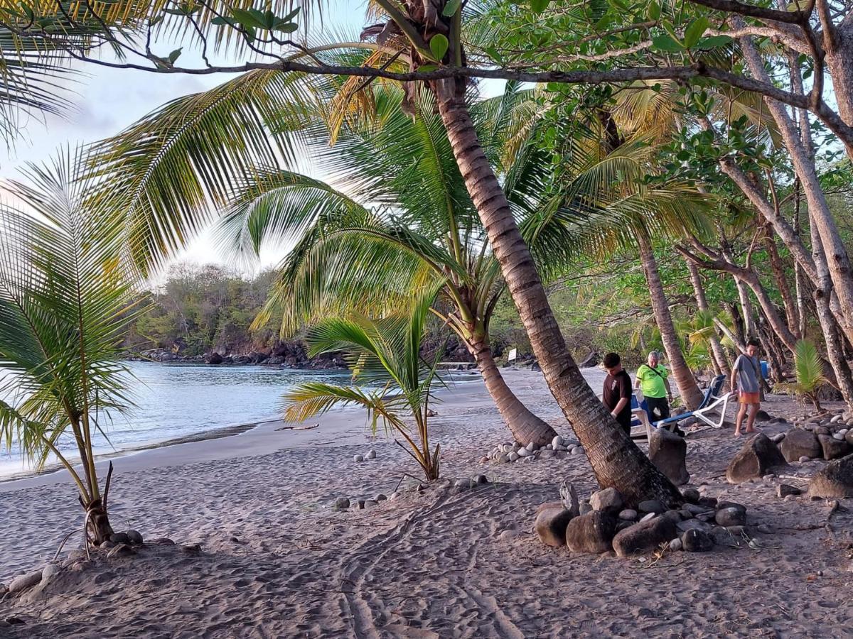 Royal Escape - 1 Hotel Anse La Raye ภายนอก รูปภาพ