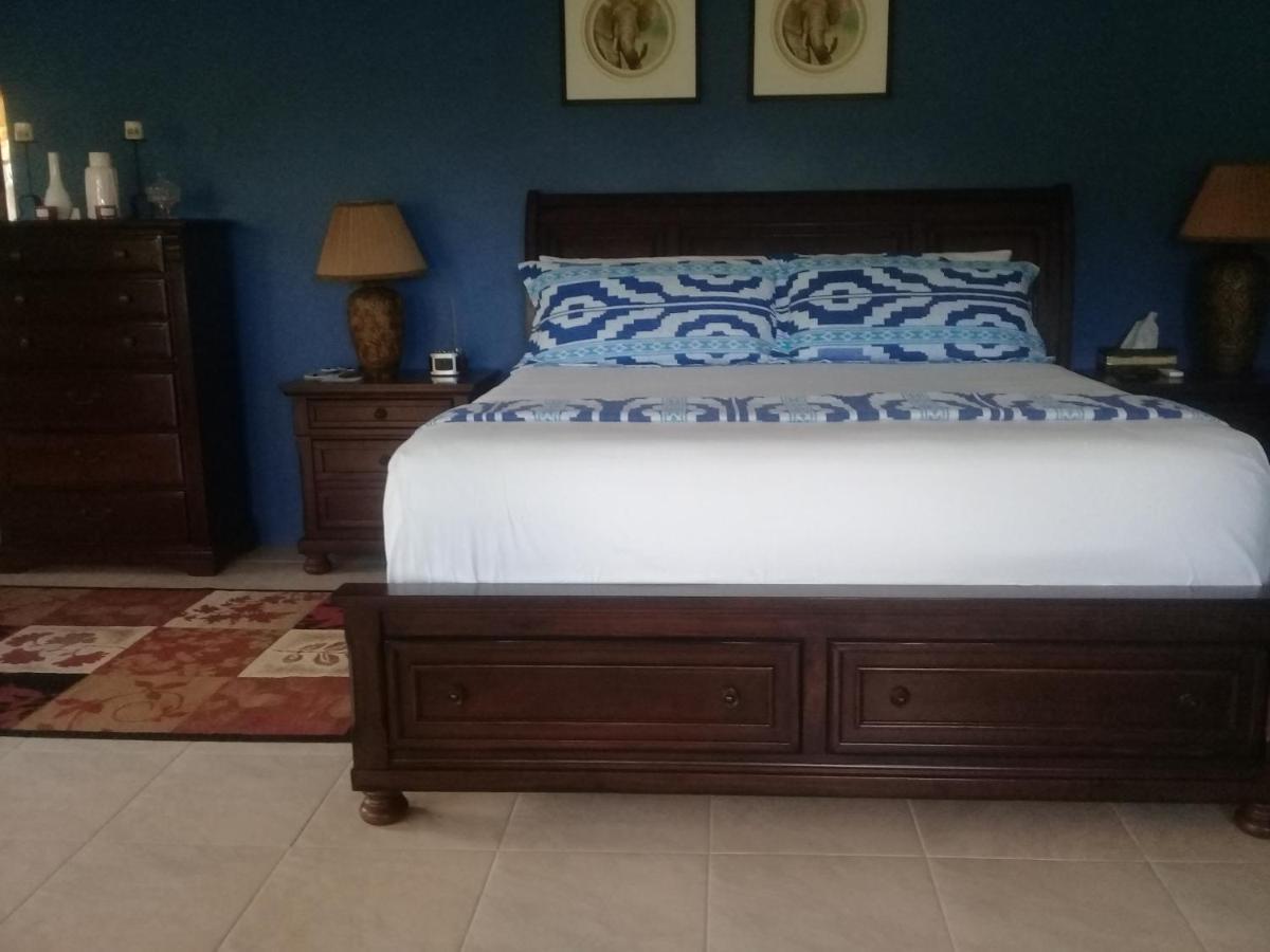 Royal Escape - 1 Hotel Anse La Raye ภายนอก รูปภาพ